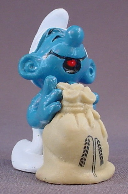 Miller Smurf With A Bag Of Grain Or Flour PVC Figure, #20152, 1982 Peyo Schleich, Smurfs, Vintage, Figurine