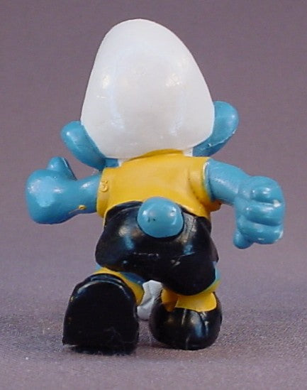 Soccer Player Smurf In A Mustard Yellow Jersey PVC Figure, Footballer, #20035, 1978 Peyo Schleich, Smurfs, Vintage, Figurine. Football, Mustard Yellow Or Orange Dot