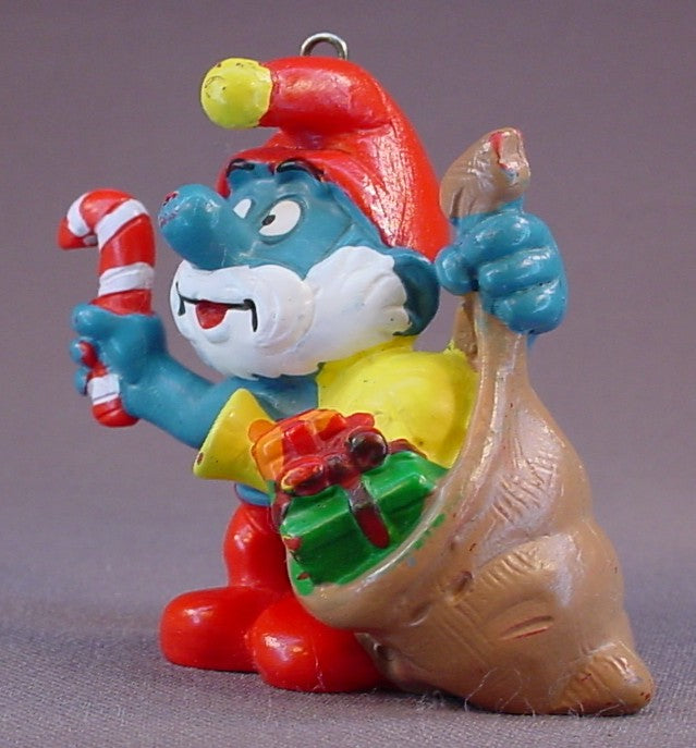 Santa Claus Papa Smurf PVC Figure Ornament, Has A Bag Of Presents & A Candy Cane, #20124, 1981 Peyo Schleich, Made In Portugal, Smurfs, Vintage, Figurine