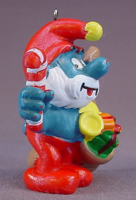 Santa Claus Papa Smurf PVC Figure Ornament, Has A Bag Of Presents & A Candy Cane, #20124, 1981 Peyo Schleich, Made In Portugal, Smurfs, Vintage, Figurine