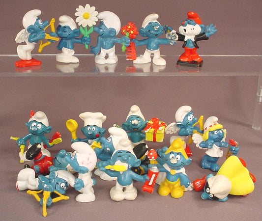 Smurfs Lot Of 18 Vintage Smurf PVC Figures, All Of Them Have Broken Or Damaged Parts, Peyo Schleich, West Germany