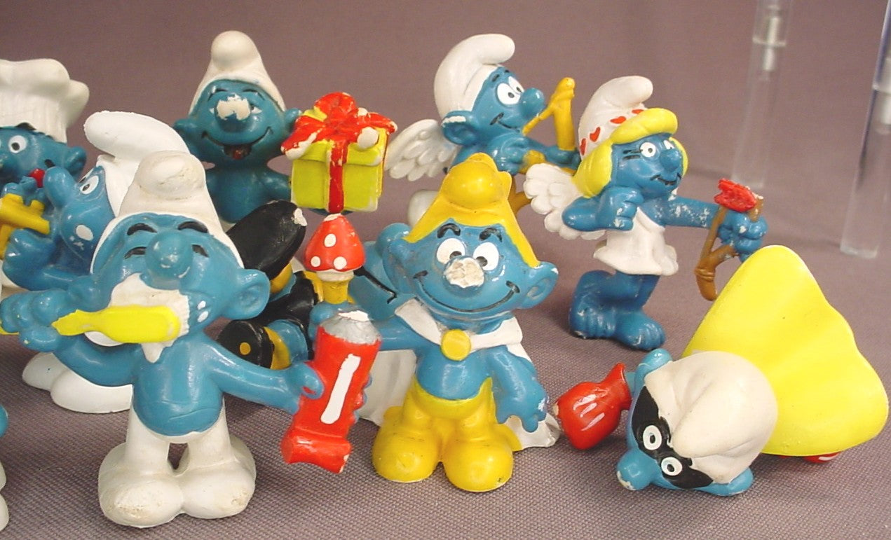 Smurfs Lot Of 18 Vintage Smurf PVC Figures, All Of Them Have Broken Or Damaged Parts, Peyo Schleich, West Germany