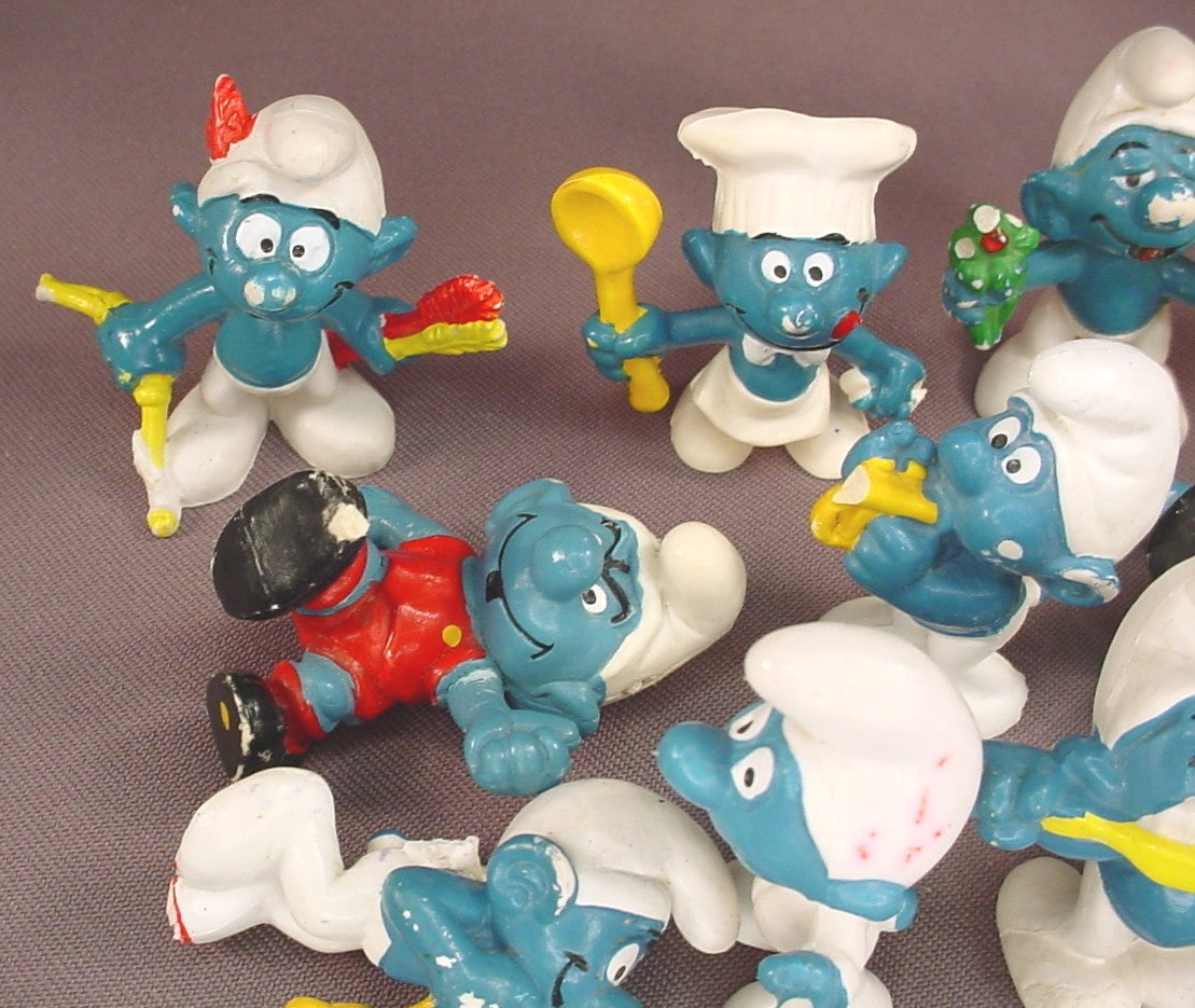Smurfs Lot Of 18 Vintage Smurf PVC Figures, All Of Them Have Broken Or Damaged Parts, Peyo Schleich, West Germany