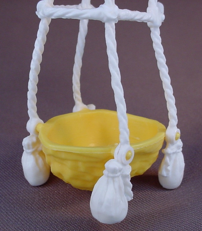Smurfs Hot Air Balloon Figure Accessory, 6 1/4 Inches Tall, Has A Walnut Shell Basket, 1983 Peyo Schleich, Wallace Berrie