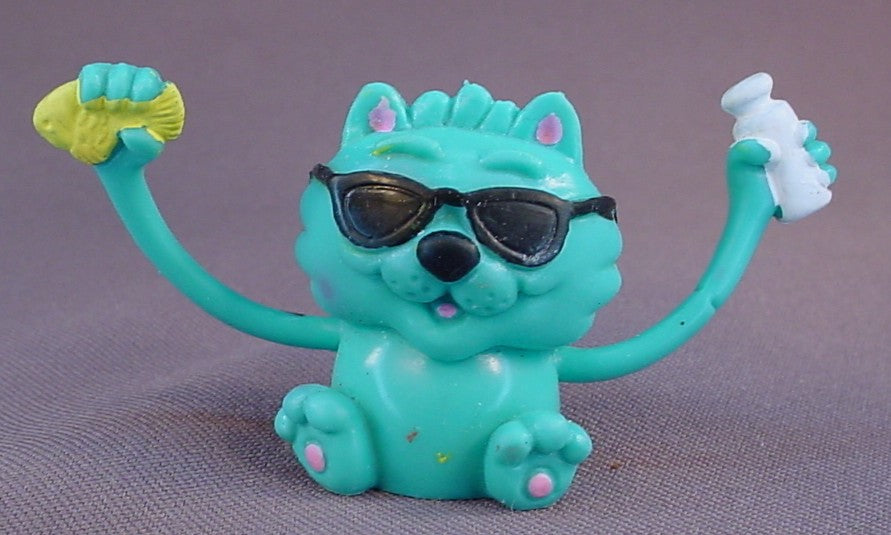 Pair Of Vintage Russ Berrie Finger Puppets, Cat & Dog, Rubber Or Vinyl, 1 1/2 To 2 Inches Tall