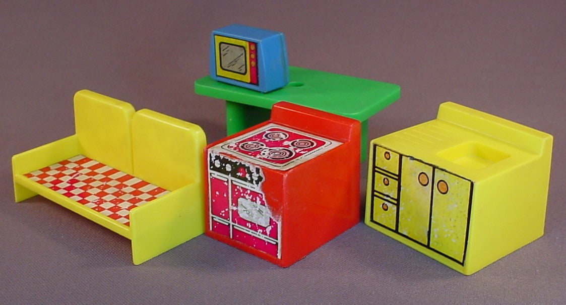 Playskool Vintage Furniture Accessories Lot From A #482 Wooden Play Camper Set, Some Have Damage To The Litho Stickers, Vintage 1970 To 1972