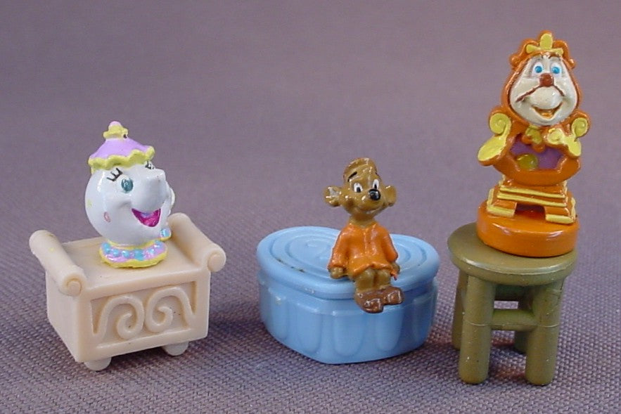Disney Lot Of 4 Mini Figures & Accessories For A Polly Pocket Style Set, Cogsworth Is 7/8 Of An Inch Tall