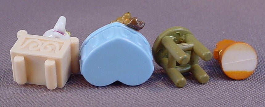 Disney Lot Of 4 Mini Figures & Accessories For A Polly Pocket Style Set, Cogsworth Is 7/8 Of An Inch Tall
