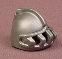 Playmobil Silver Gray Knight's Helmet With Ridge Feather Clip