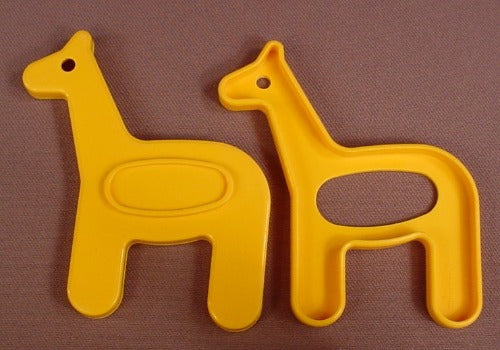 Tupperware Tuppertoys 2 Piece Yellow Giraffe Cookie Cutter