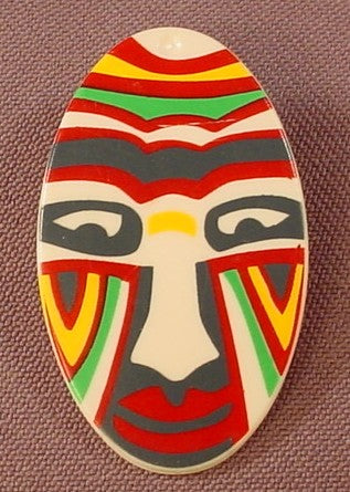 Playmobil White Oval Tribal Shield With A Dark Red Gold & Green Face