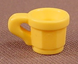 Playmobil Light Yellow Coffee Mug Or Teacup With Squared Sides