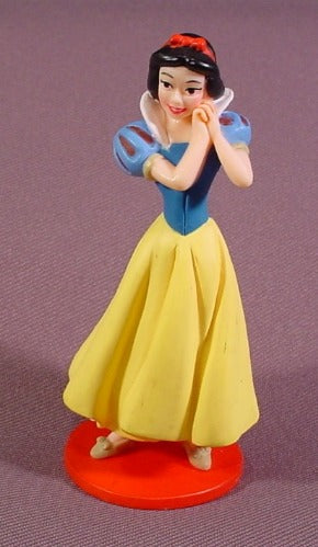 Disney Snow White PVC Figure On Base, 3 5/8" Tall