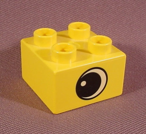 Lego Duplo 3437 Yellow 2X2 Brick Printed With Eye With White Pupil