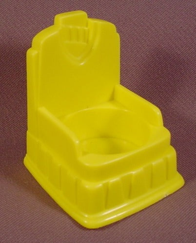Tyco 1997 Yellow Castle Throne For Little People With Circular Bott