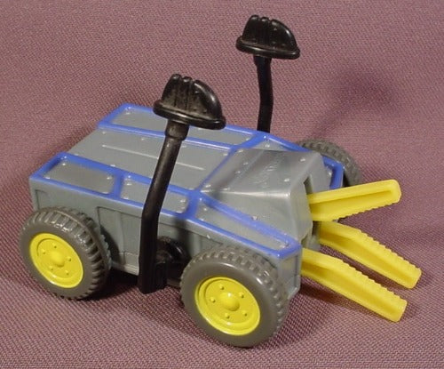 Mcdonalds 2002 Battlebots #5, Pull Back Toy With Jaws & Hammers, 3