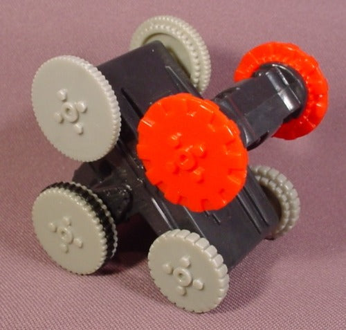 Mcdonalds 2002 Battlebots #4, Pull Back Toy With Geared Wheels, 2 1