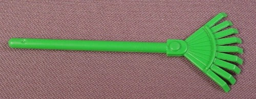 Playmobil Green Fan Or Leaf Rake Tool