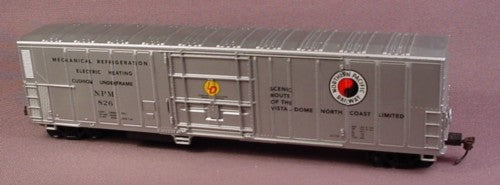 Oo Scale Gauge Silver Reefer Car, Northern Pacific Railway Npm 826,