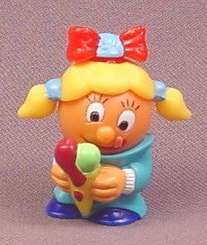 Kinder Surprise 2000 Ball Girl with Pig Tails, K00N128