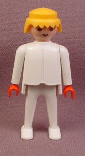 Playmobil Adult Male Classic Style Figure With All White Clothes