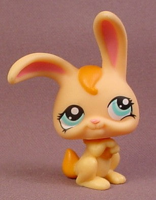 Littlest Pet Shop #1311 Tan Bunny Rabbit with Blue Eyes