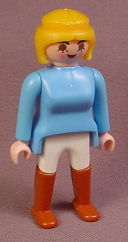 Playmobil Adult Female Pirate Figure In A Light Blue Shirt